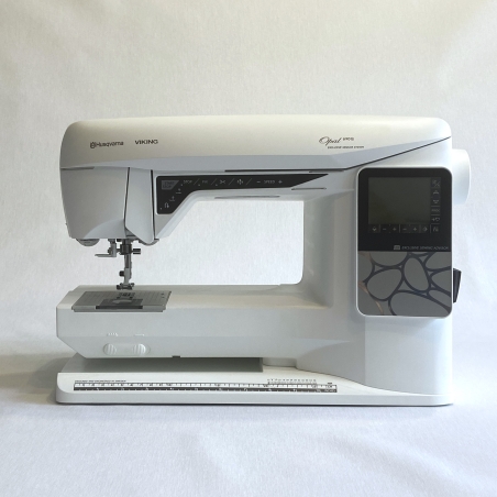 Machine à coudre Opal 690Q Husvarna Machine à coudre Opal 690Q Husvarna