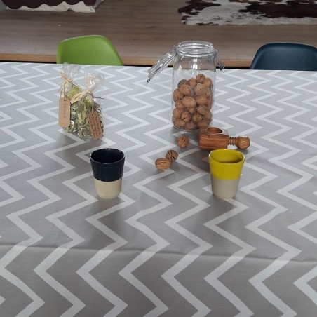 Tissu en coton enduit Chevrons Gris beige Tissu en coton enduit Chevrons Gris beige