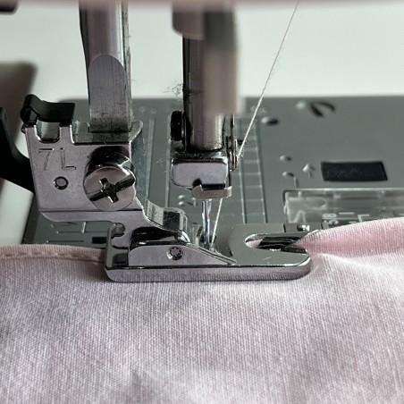 Pied ourlet roulotté 2 mm Janome 7mm