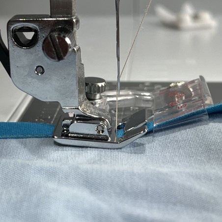 Pied pose biais réglable Janome 9mm Pied pose biais réglable Janome 9mm