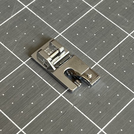 Pied pour ourlet roulé 2 mm Husqvarna Viking Pied pour ourlet roulé 2 mm Husqvarna Viking